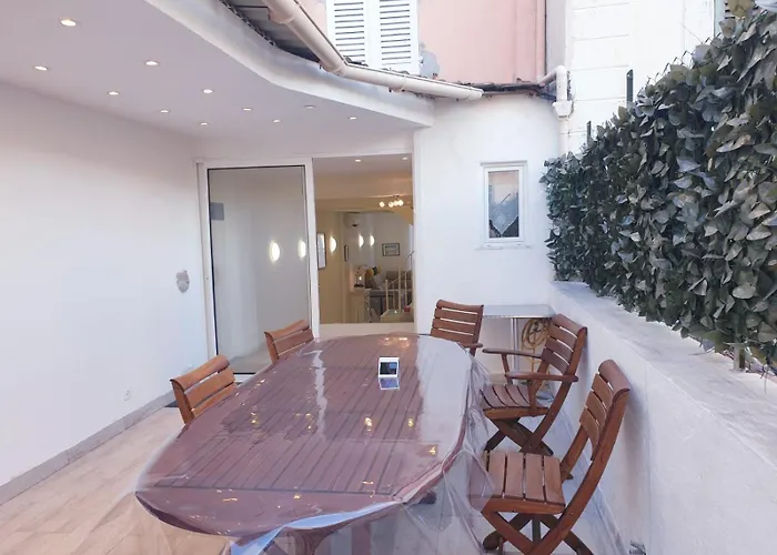 Hyper Centre Maison De 100m2 ; Terrasse 20 M2 شقة