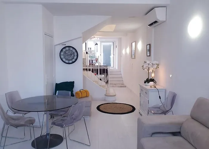 Hyper Centre Maison De 100m2 ; Terrasse 20 M2 Apartament *